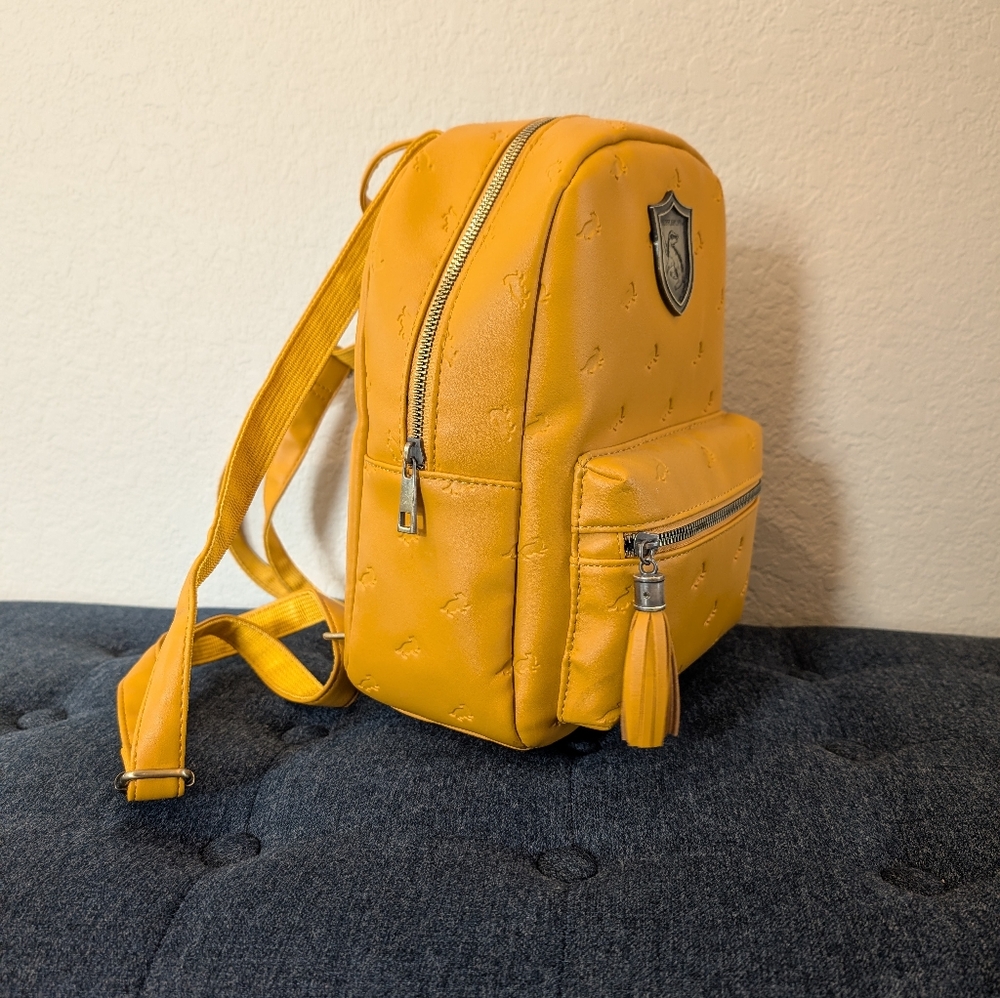 Harry Potter Backpack Hufflepuff - image 4